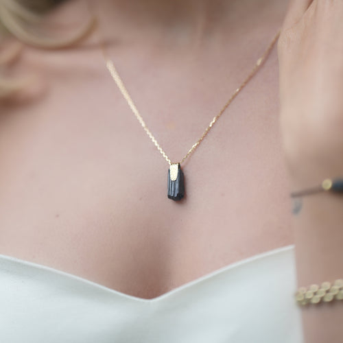 Gold necklace with black tourmaline women's Le Voyage
