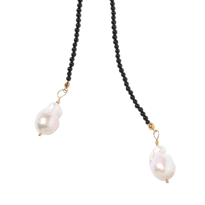 Gold long pearl necklace with onyx